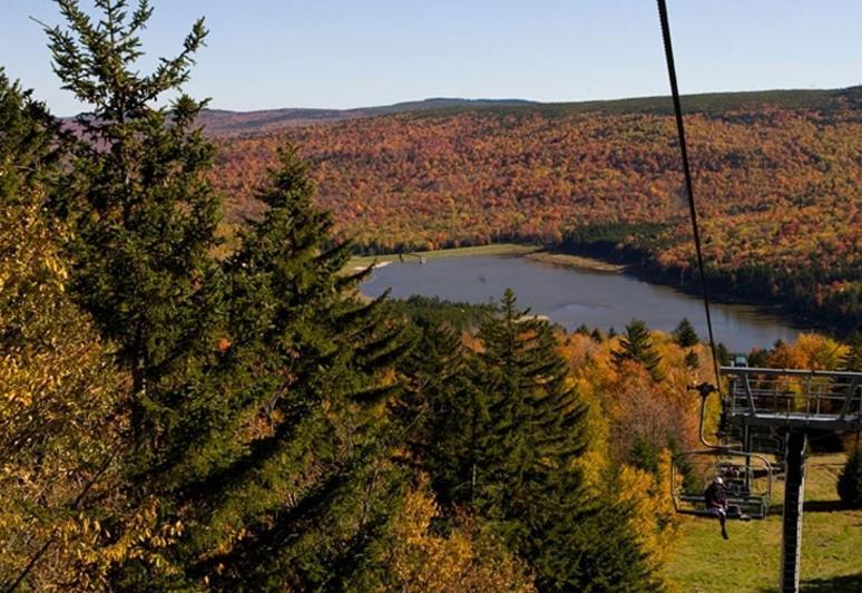 Expedition Station Snowshoe Exterior photo