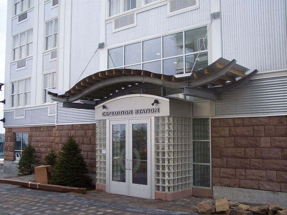 Expedition Station Snowshoe Exterior photo